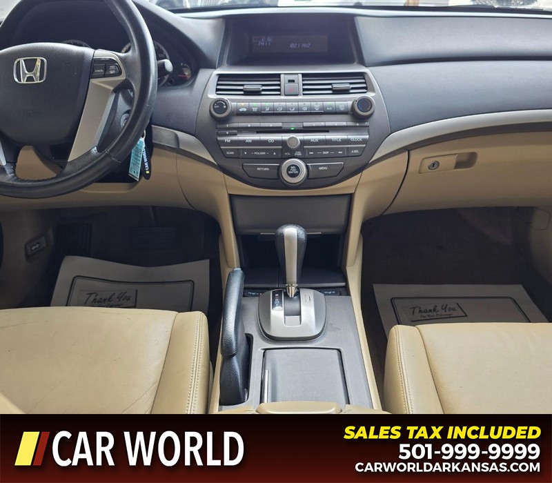 Honda Accord Sedan Vehicle Full-screen Gallery Image 17
