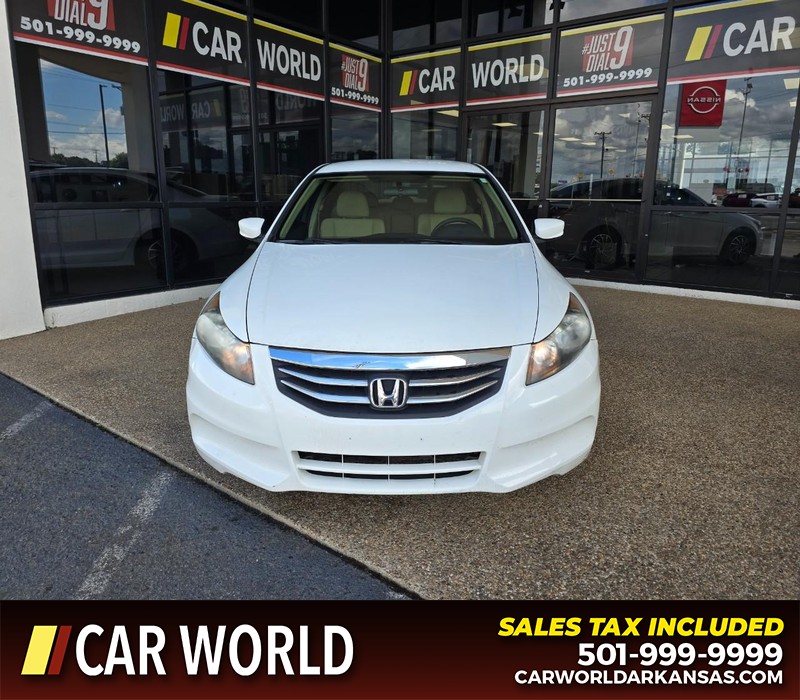 Honda Accord Sedan Vehicle Full-screen Gallery Image 2
