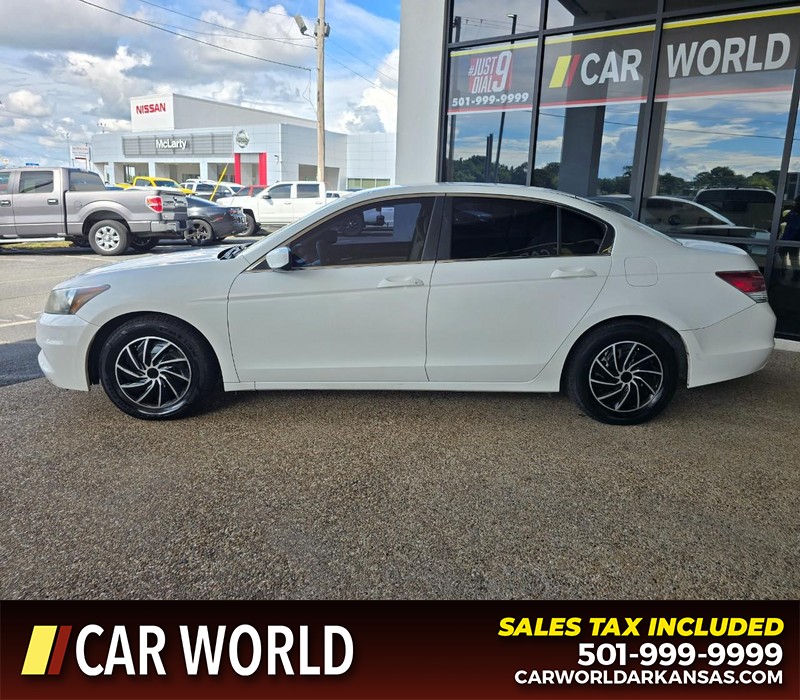 Honda Accord Sedan Vehicle Full-screen Gallery Image 4