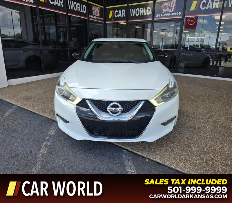Nissan Maxima Vehicle Full-screen Gallery Image 2