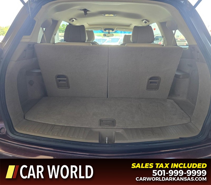 Acura MDX Vehicle Full-screen Gallery Image 15