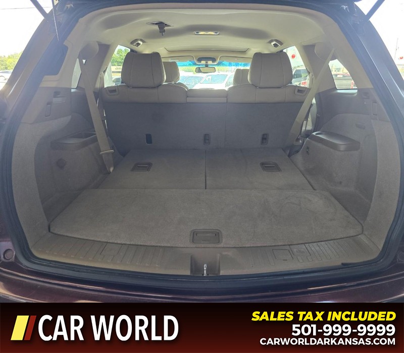 Acura MDX Vehicle Full-screen Gallery Image 17