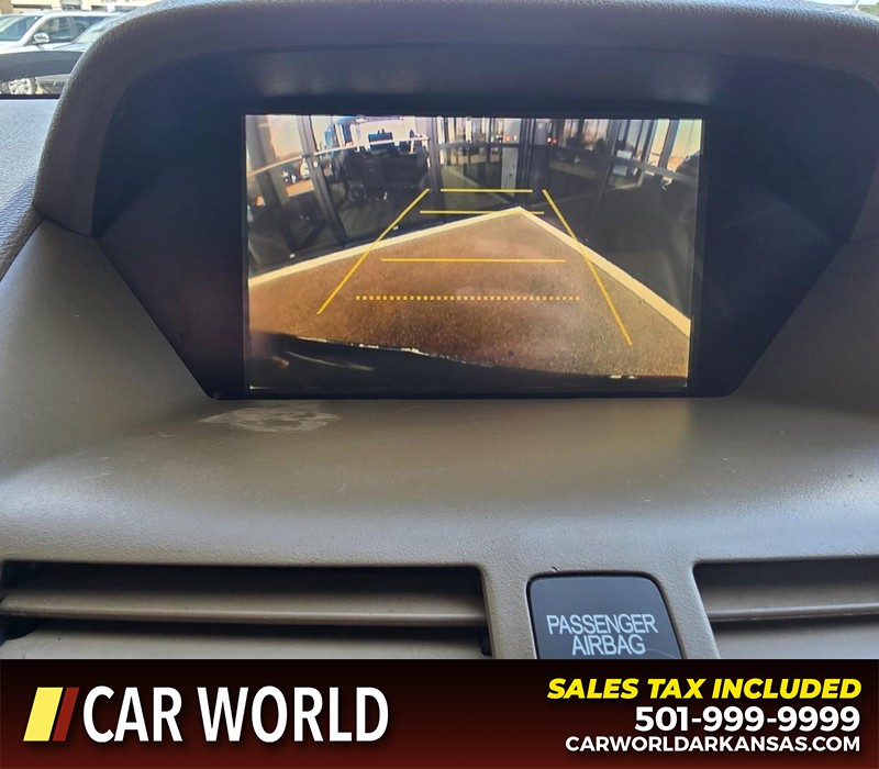Acura MDX Vehicle Full-screen Gallery Image 23