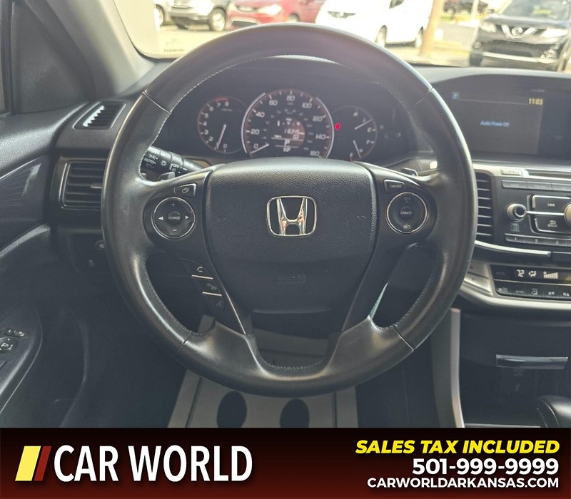Honda Accord Sedan Vehicle Full-screen Gallery Image 14