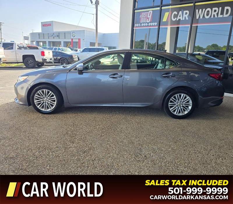 Lexus ES 350 Vehicle Full-screen Gallery Image 4