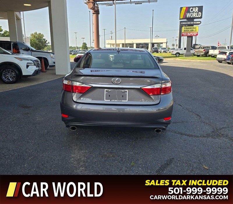 Lexus ES 350 Vehicle Full-screen Gallery Image 5