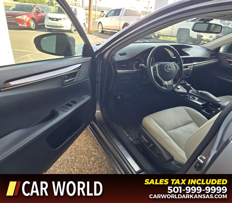 Lexus ES 350 Vehicle Full-screen Gallery Image 7