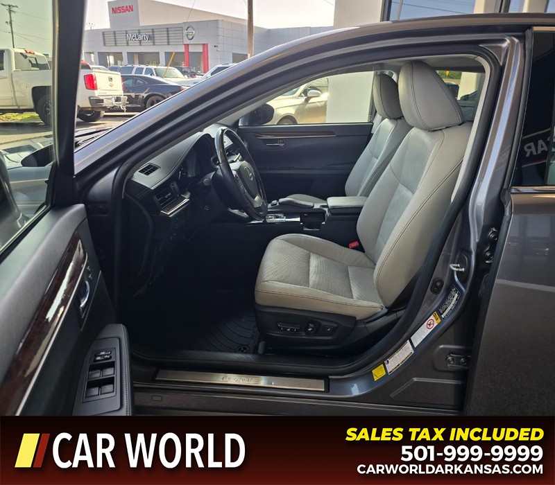 Lexus ES 350 Vehicle Full-screen Gallery Image 8