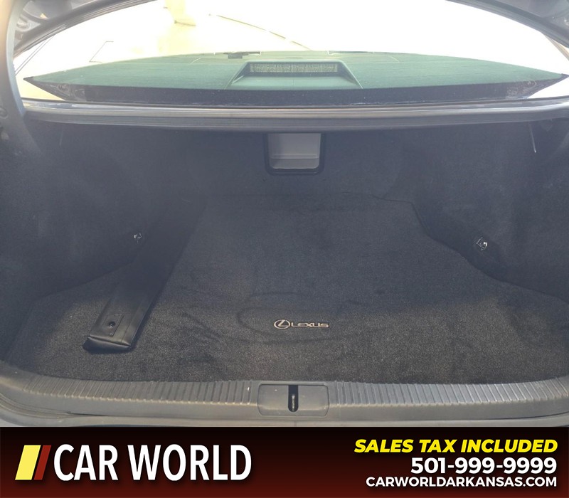 Lexus ES 350 Vehicle Full-screen Gallery Image 13