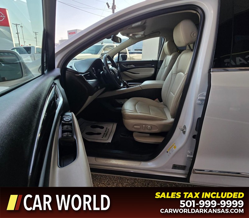Buick Enclave Vehicle Full-screen Gallery Image 8