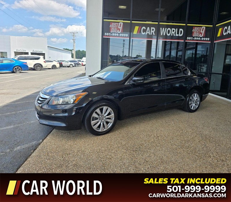 Honda Accord Sedan Vehicle Full-screen Gallery Image 3