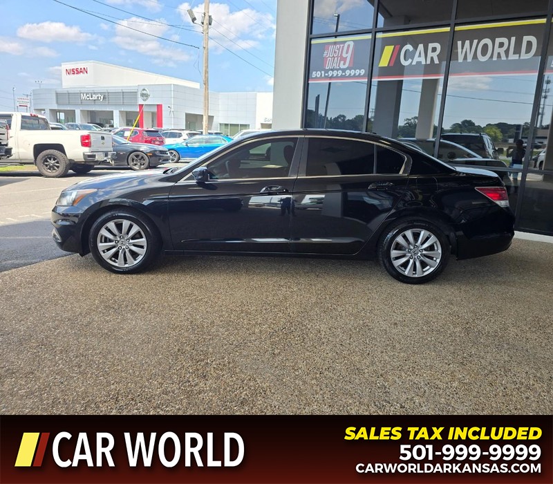 Honda Accord Sedan Vehicle Full-screen Gallery Image 4