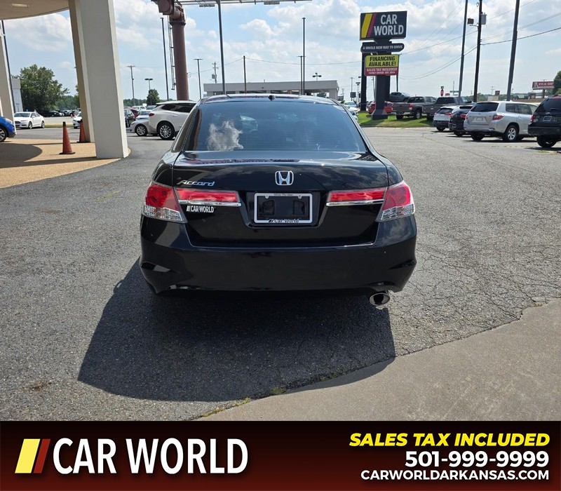 Honda Accord Sedan Vehicle Full-screen Gallery Image 5