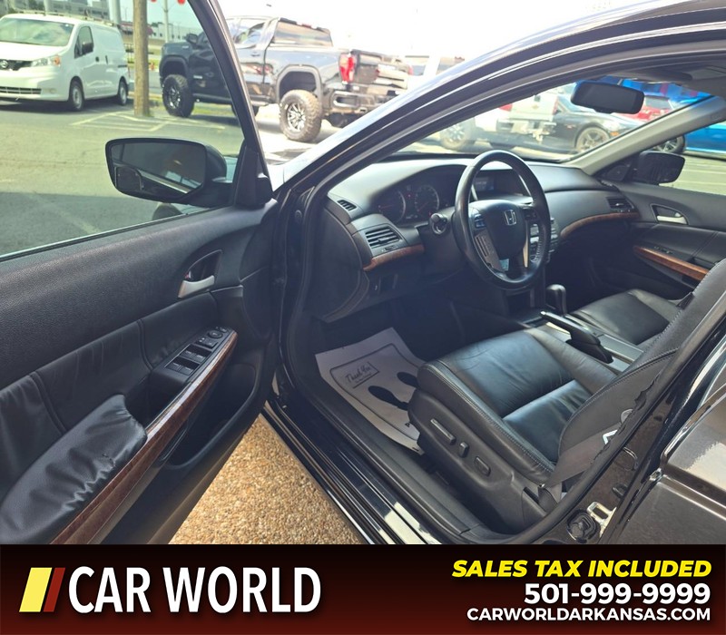 Honda Accord Sedan Vehicle Full-screen Gallery Image 7