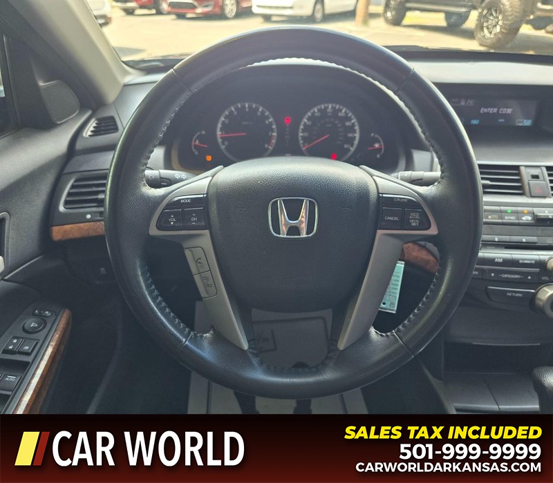 Honda Accord Sedan Vehicle Full-screen Gallery Image 15