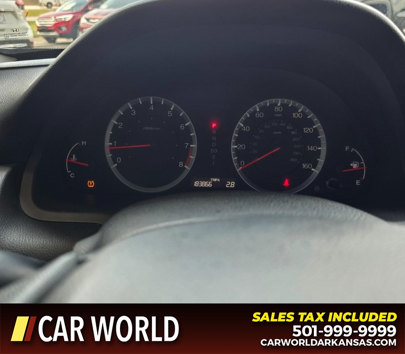 Honda Accord Sedan Vehicle Full-screen Gallery Image 17