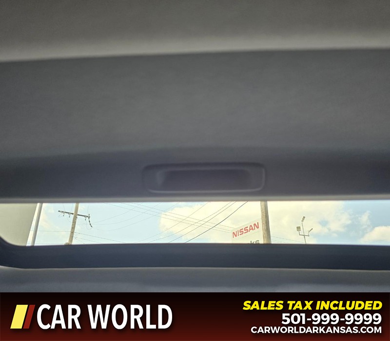 Honda Accord Sedan Vehicle Full-screen Gallery Image 19