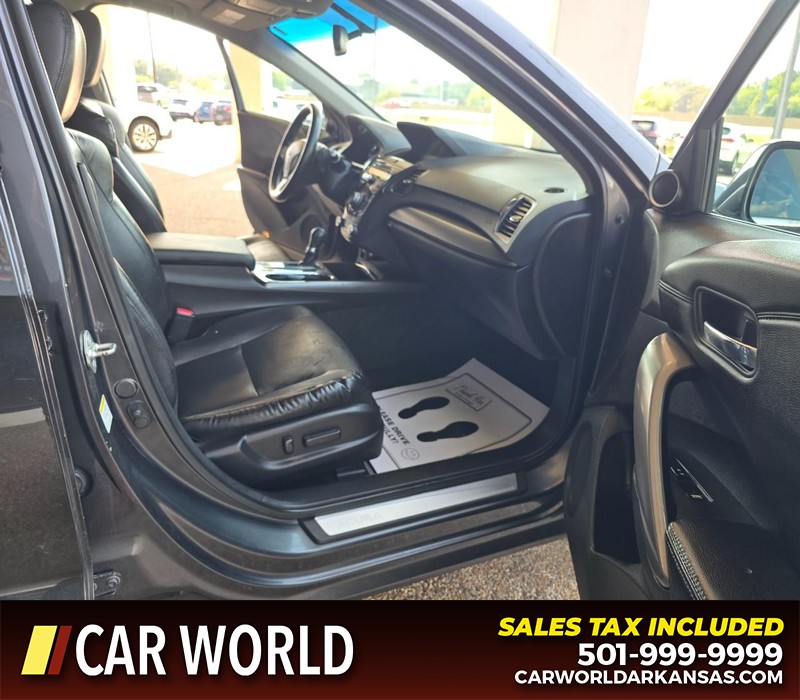 Acura RDX Vehicle Full-screen Gallery Image 11