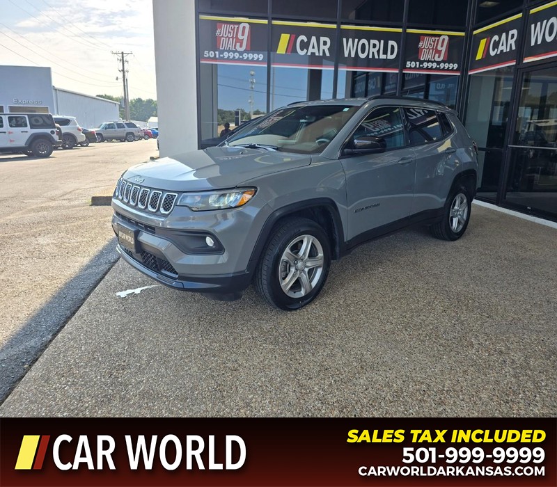 Jeep Compass Vehicle Full-screen Gallery Image 3