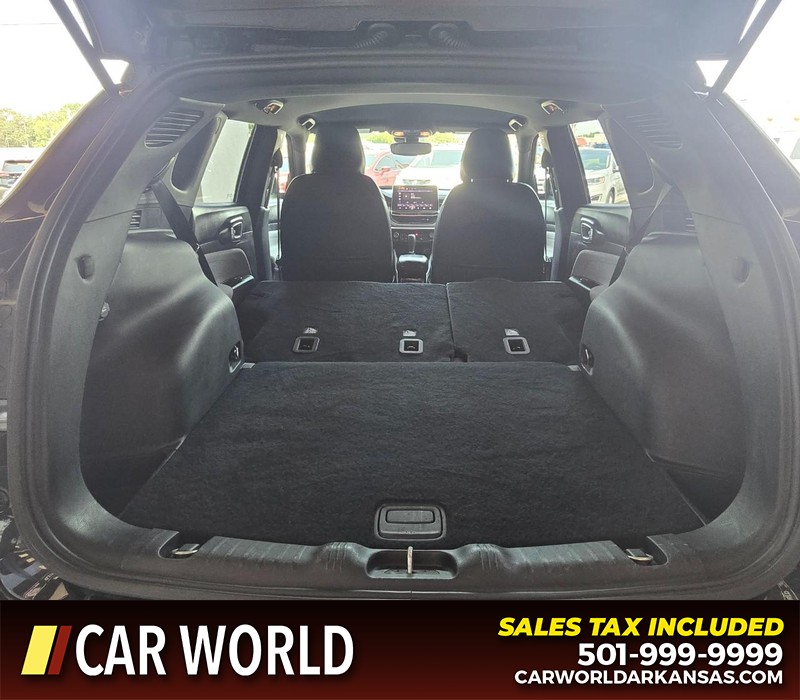 Jeep Compass Vehicle Full-screen Gallery Image 14
