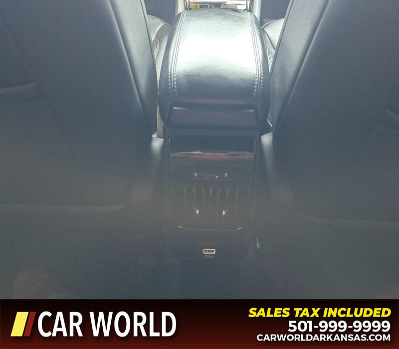 Jeep Compass Vehicle Full-screen Gallery Image 19
