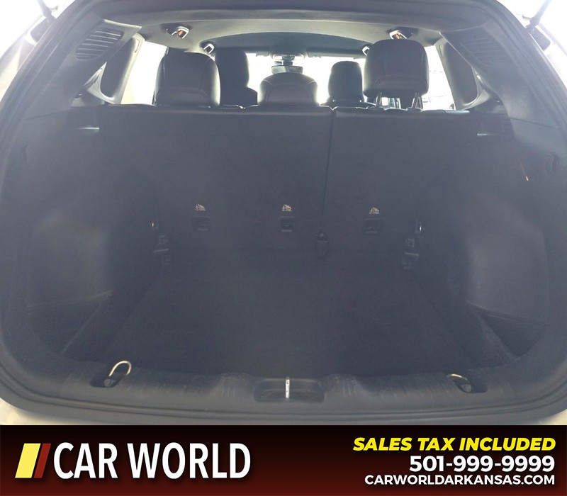 Jeep Compass Vehicle Full-screen Gallery Image 13