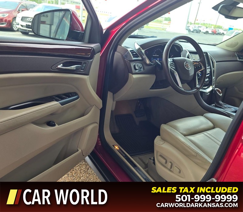 Cadillac SRX Vehicle Full-screen Gallery Image 7