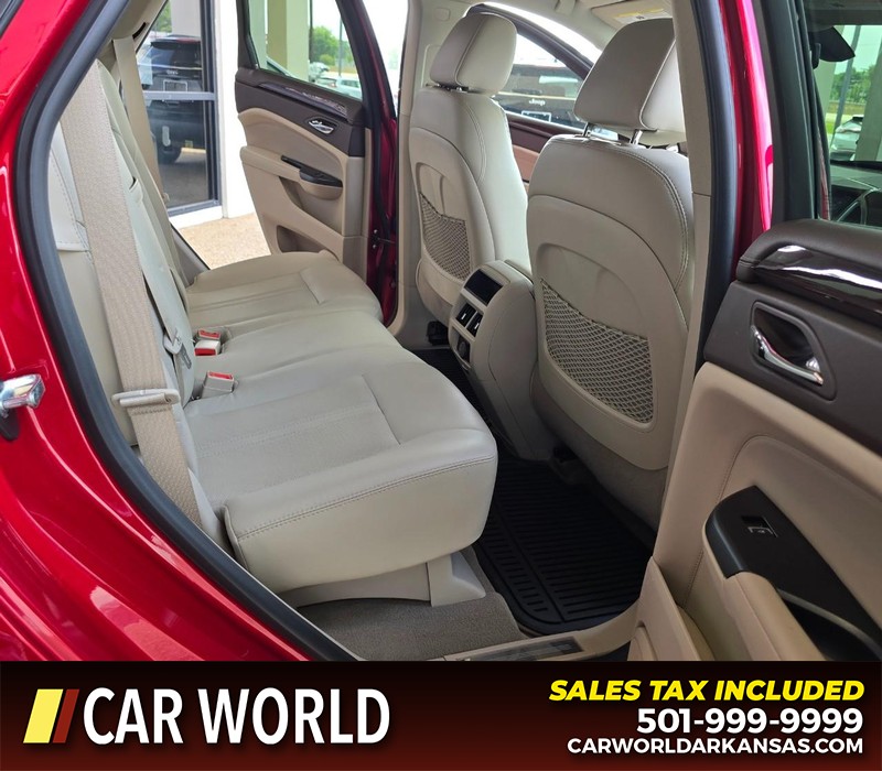 Cadillac SRX Vehicle Full-screen Gallery Image 12