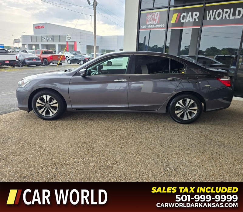 Honda Accord Sedan Vehicle Full-screen Gallery Image 4