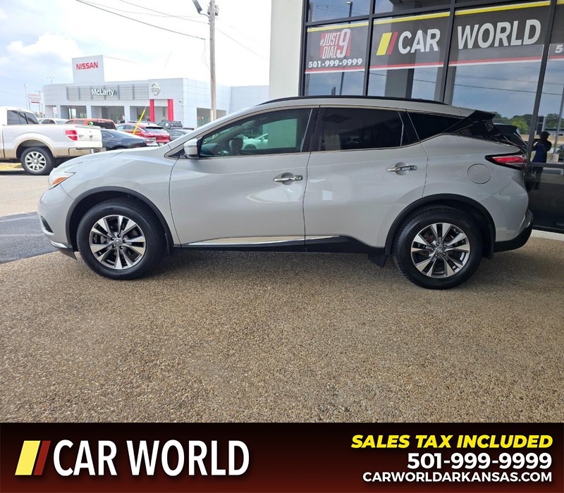 Nissan Murano Vehicle Full-screen Gallery Image 4