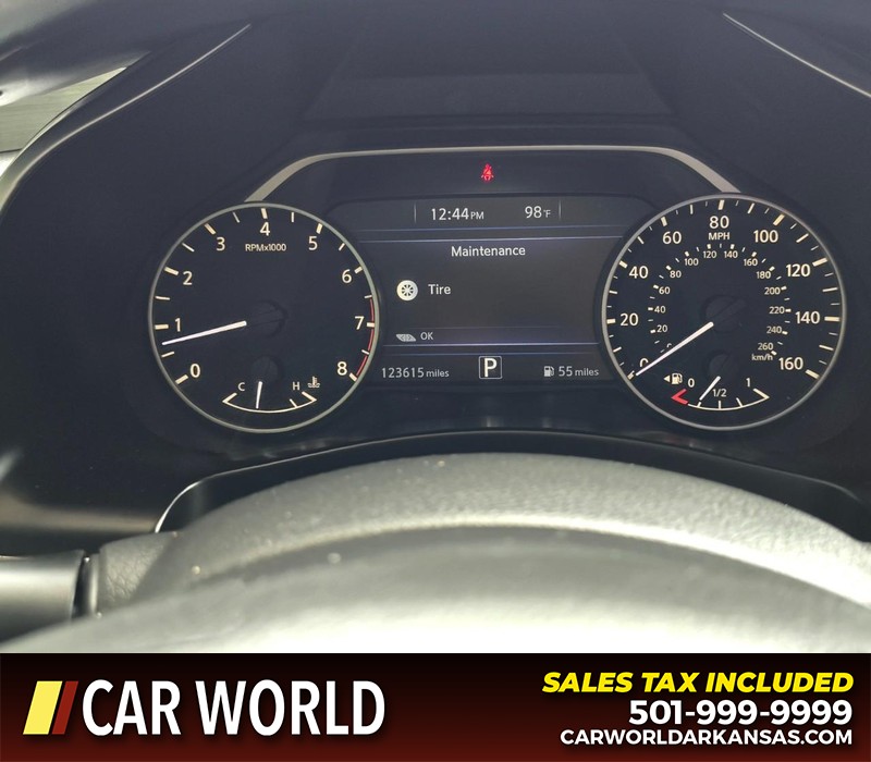 Nissan Murano Vehicle Full-screen Gallery Image 17