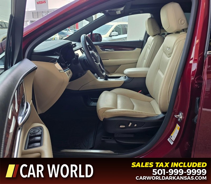 Cadillac XT5 Vehicle Full-screen Gallery Image 8