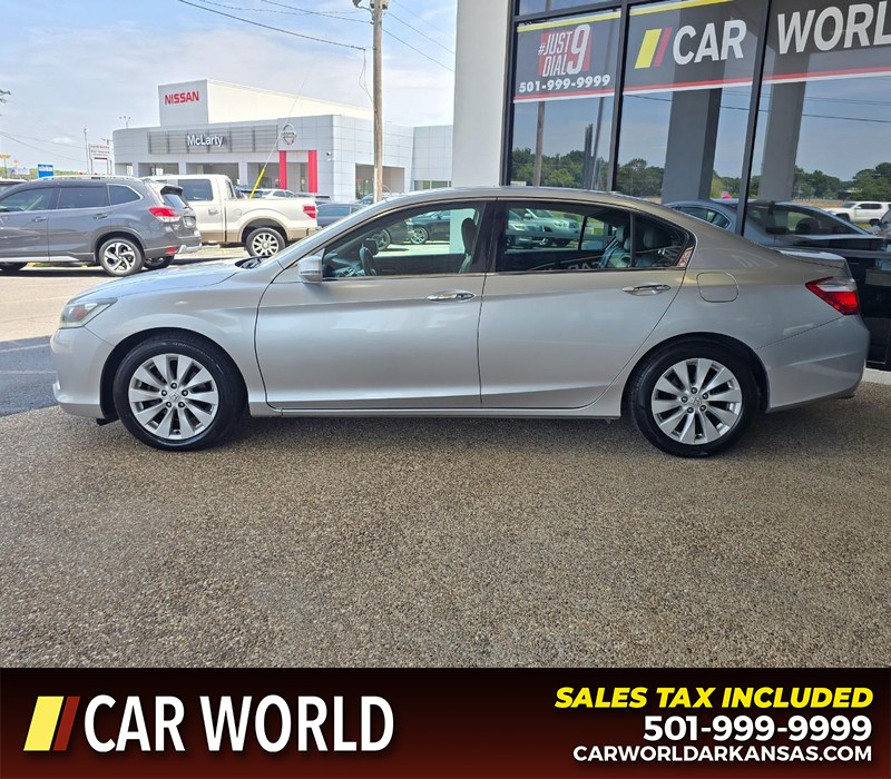Honda Accord Sedan Vehicle Full-screen Gallery Image 4