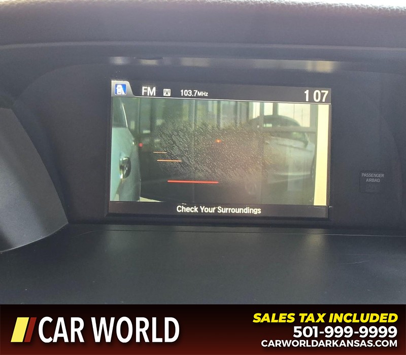 Honda Accord Sedan Vehicle Full-screen Gallery Image 19