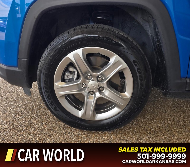 Jeep Compass Vehicle Full-screen Gallery Image 6