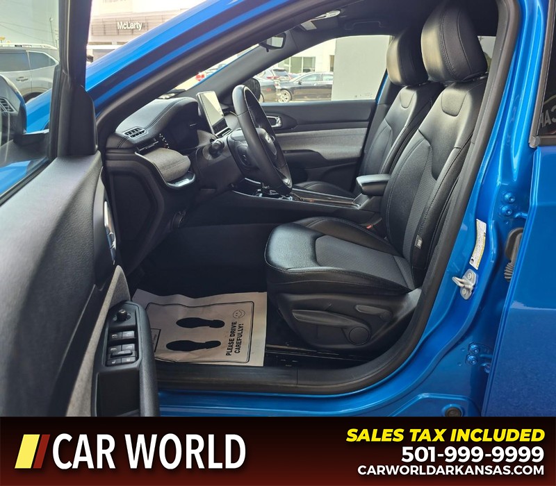 Jeep Compass Vehicle Full-screen Gallery Image 8