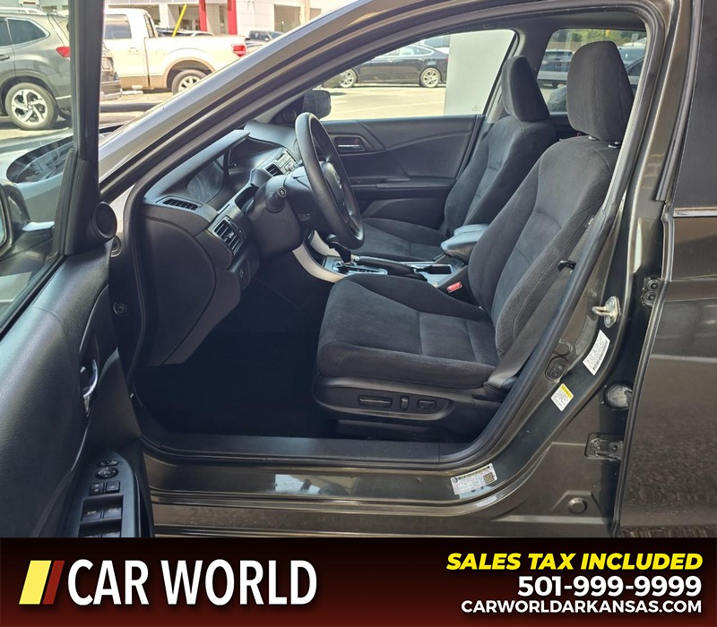 Honda Accord Sedan Vehicle Full-screen Gallery Image 8