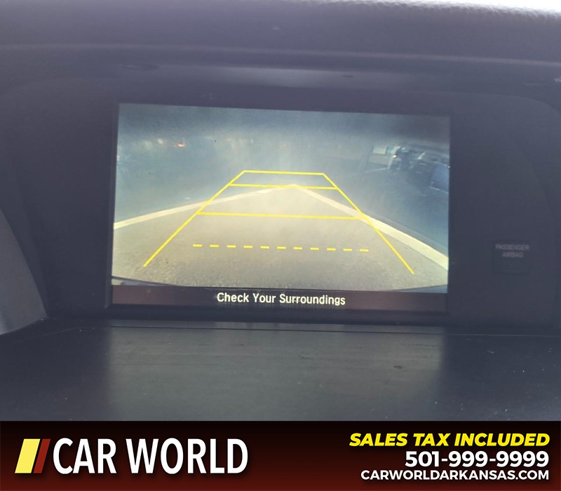 Honda Accord Sedan Vehicle Full-screen Gallery Image 18