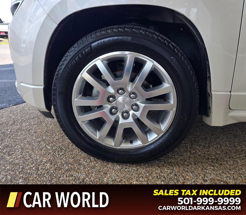 GMC Acadia Vehicle Full-screen Gallery Image 6
