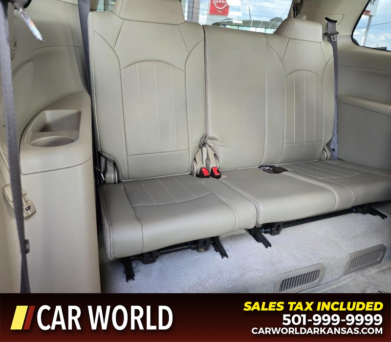 GMC Acadia Vehicle Full-screen Gallery Image 14