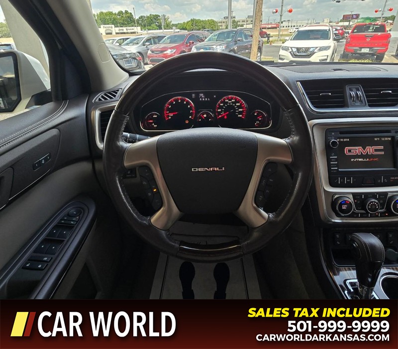 GMC Acadia Vehicle Full-screen Gallery Image 18