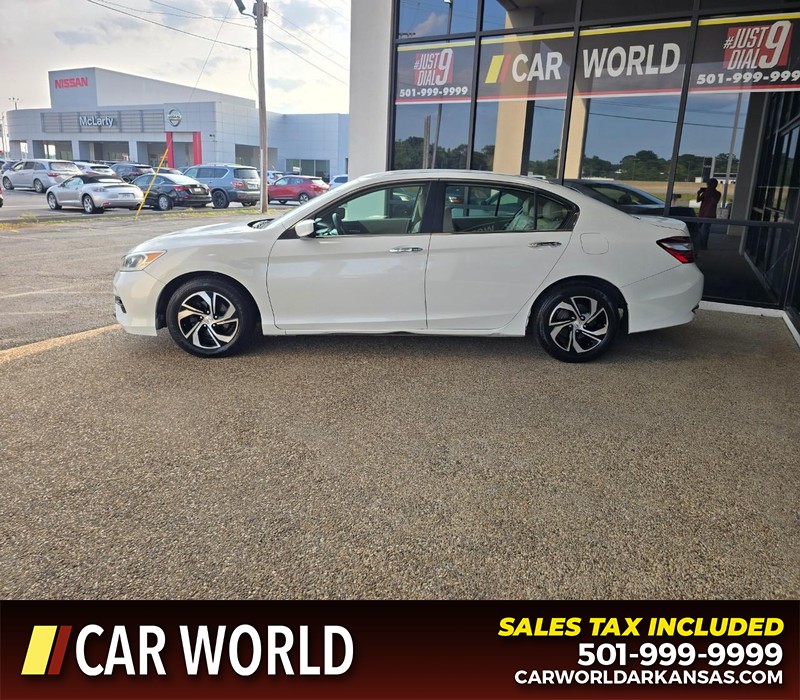 Honda Accord Sedan Vehicle Full-screen Gallery Image 4
