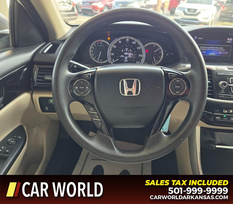 Honda Accord Sedan Vehicle Full-screen Gallery Image 15