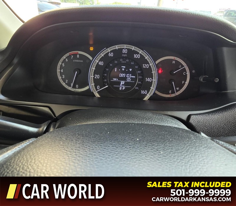 Honda Accord Sedan Vehicle Full-screen Gallery Image 17