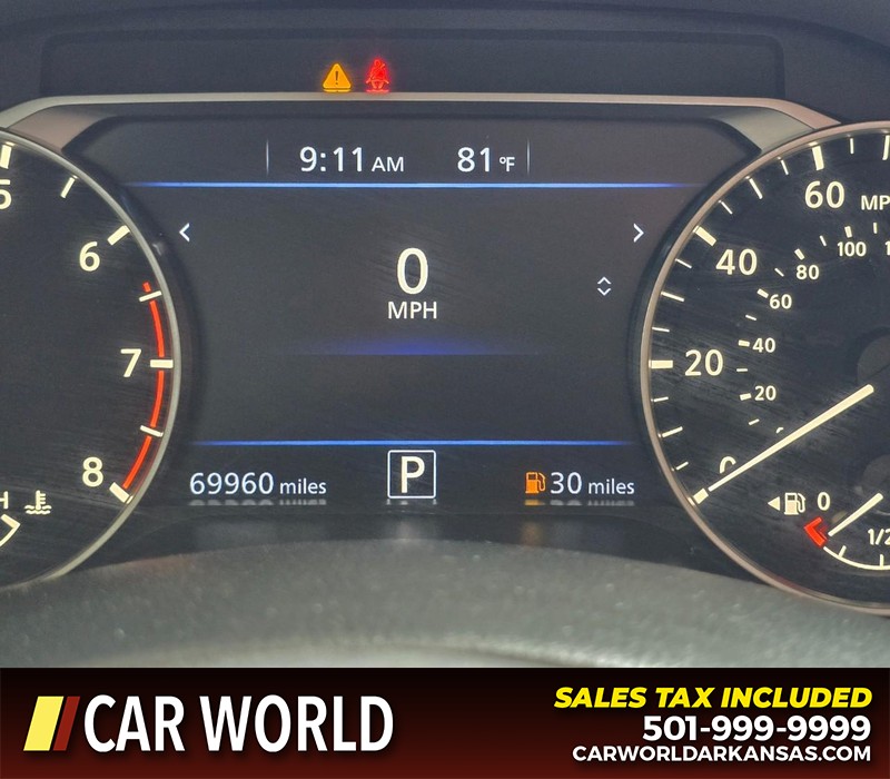 Nissan Altima Vehicle Full-screen Gallery Image 16