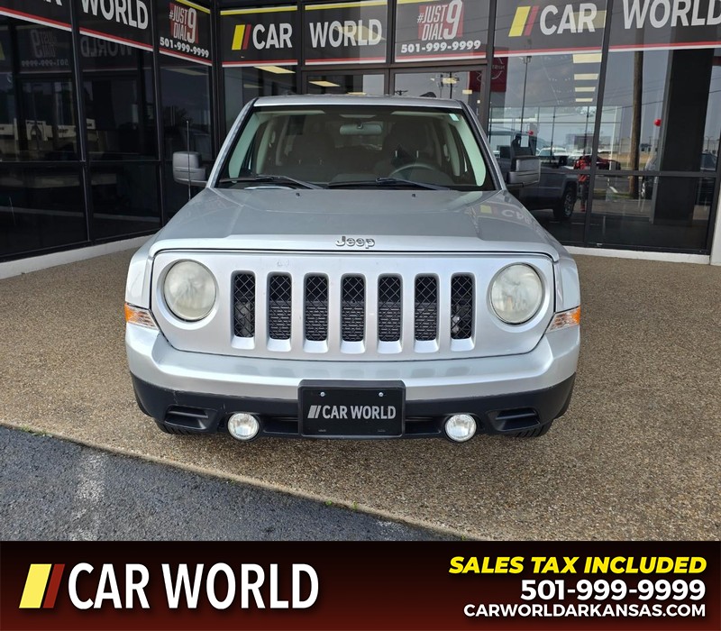 Jeep Patriot Vehicle Full-screen Gallery Image 2