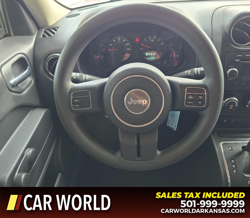 Jeep Patriot Vehicle Full-screen Gallery Image 15