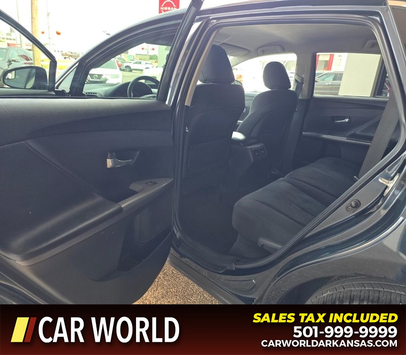 Toyota Venza Vehicle Full-screen Gallery Image 9