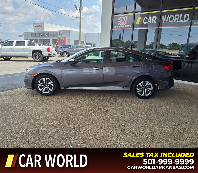 Honda Civic Sedan Vehicle Full-screen Gallery Image 4