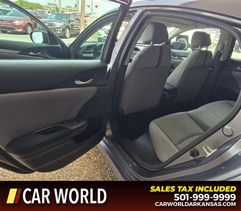 Honda Civic Sedan Vehicle Full-screen Gallery Image 9
